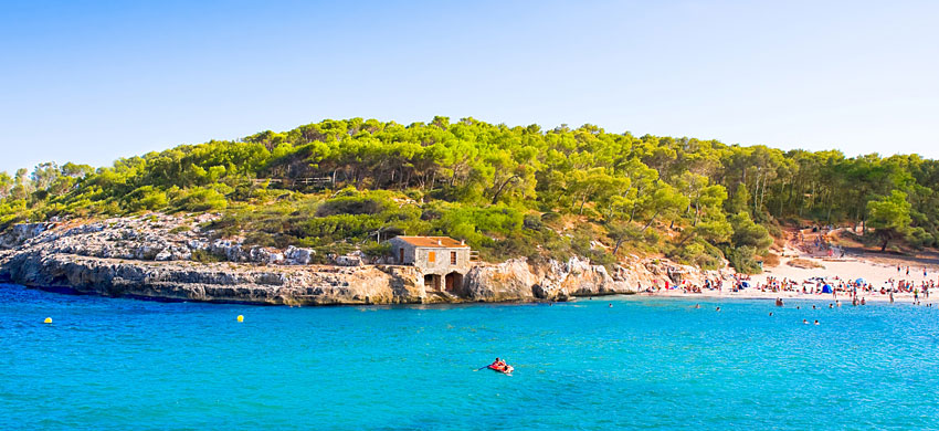 Cala Mondragò